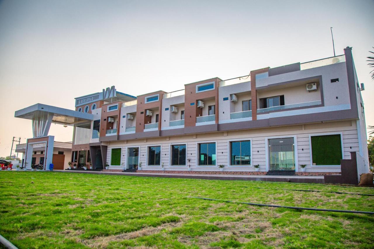 Aashirwad Hotels & Resort Shamgarh Exterior photo
