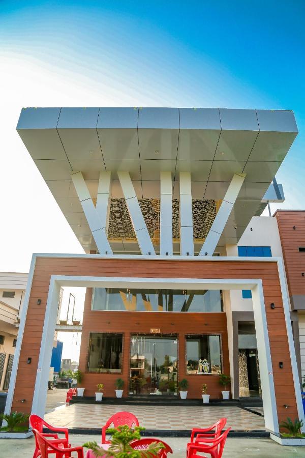 Aashirwad Hotels & Resort Shamgarh Exterior photo