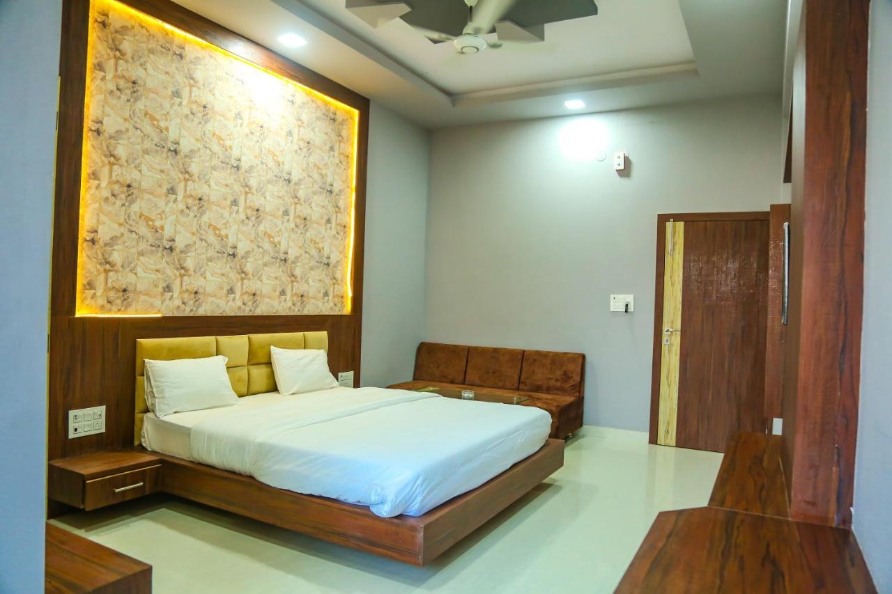 Aashirwad Hotels & Resort Shamgarh Exterior photo
